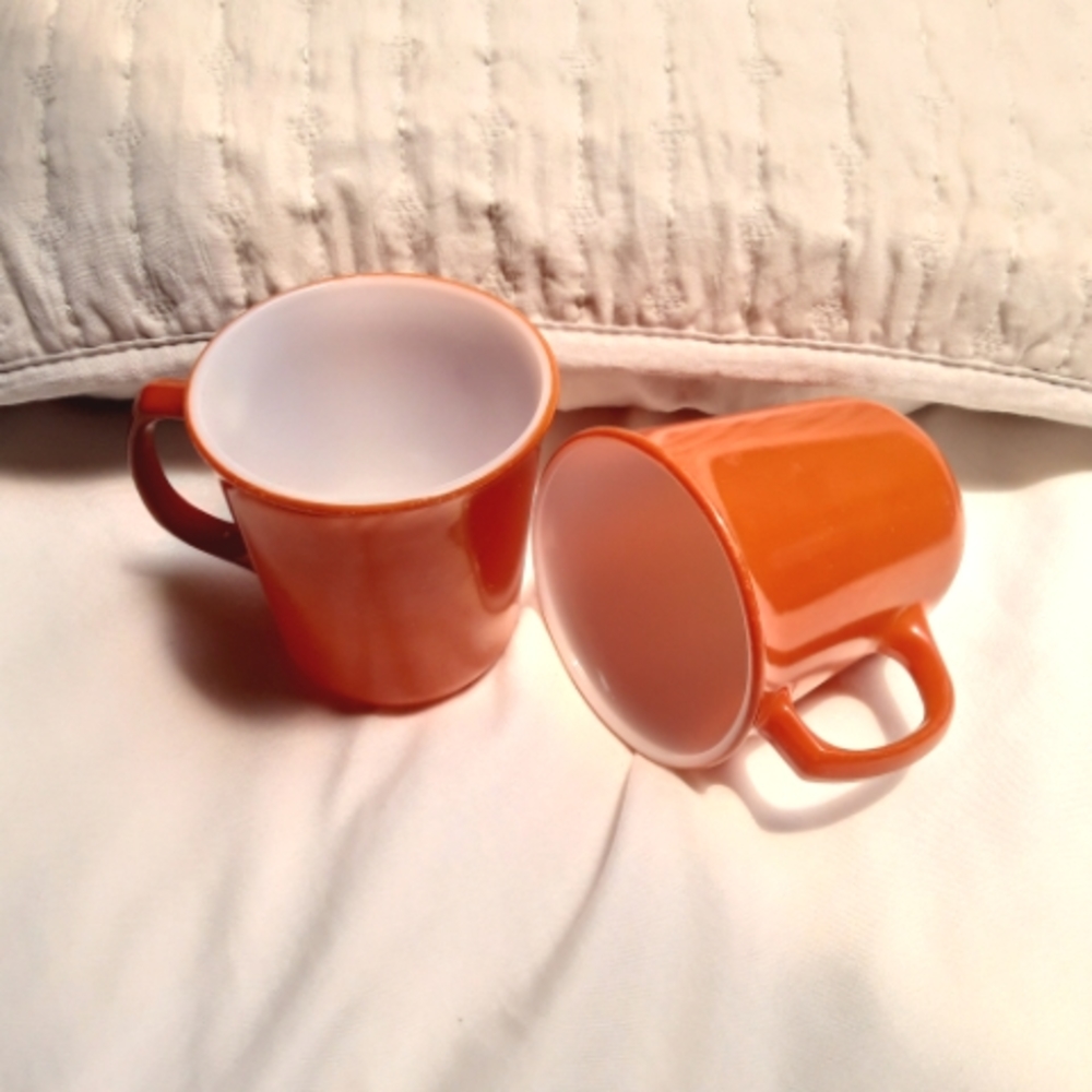 VTG Pyrex Coffee Mugs Burnt Orange